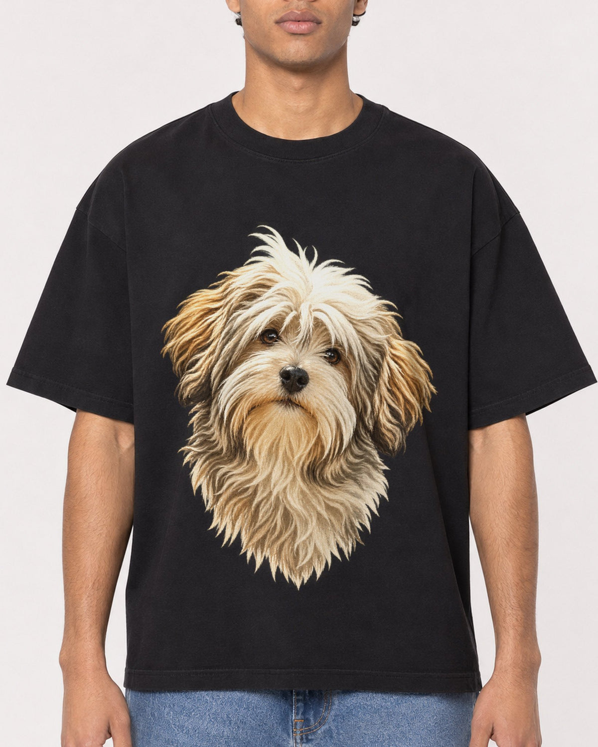Mockup Boxy Heavyweight Tee Black male close-up 10