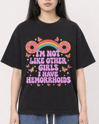 Mockup Boxy Heavyweight Tee Black female close-up 01
