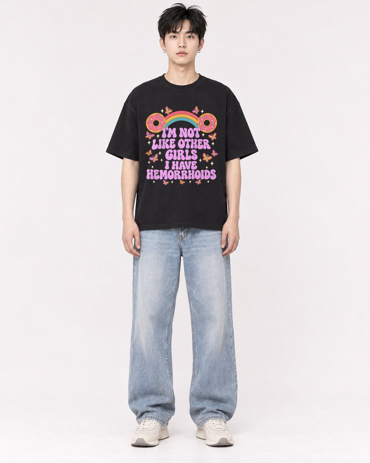 Mockup Boxy Heavyweight Tee Black male full-body 01