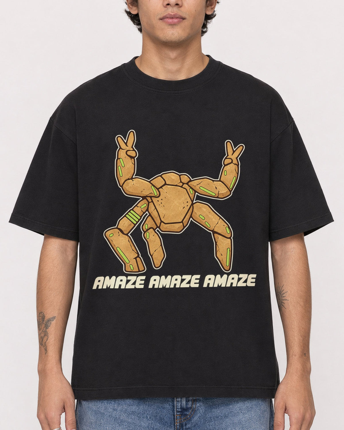 Mockup Boxy Heavyweight Tee Black male close-up 06