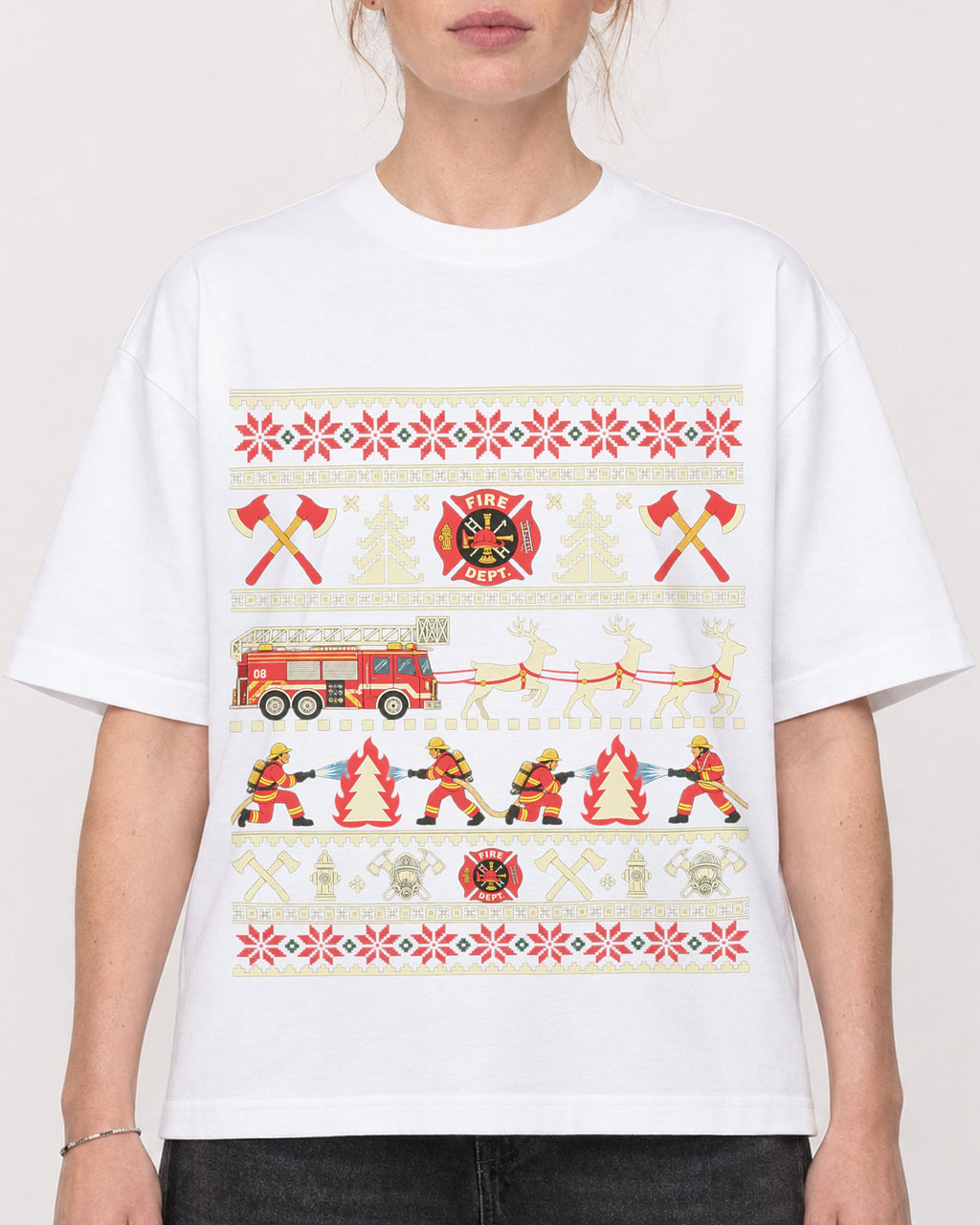 Mockup Boxy Heavyweight Tee White female close-up 28