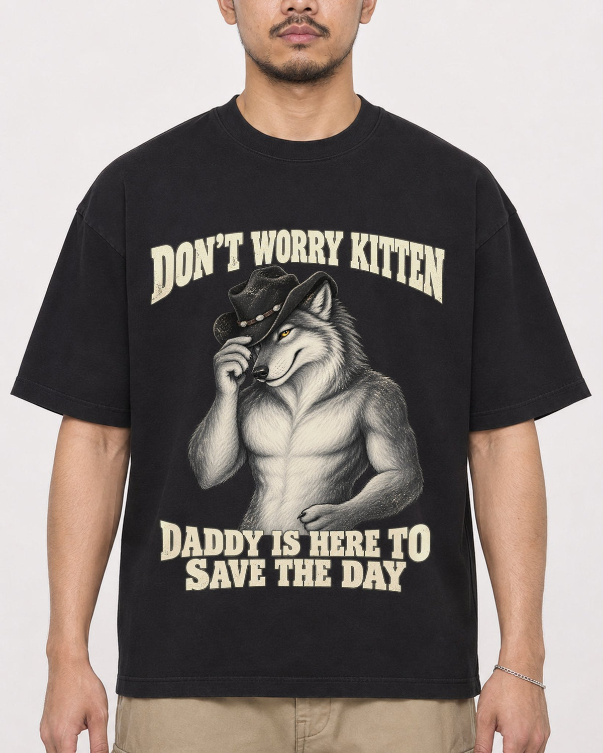 Mockup Boxy Heavyweight Tee Black male close-up 32