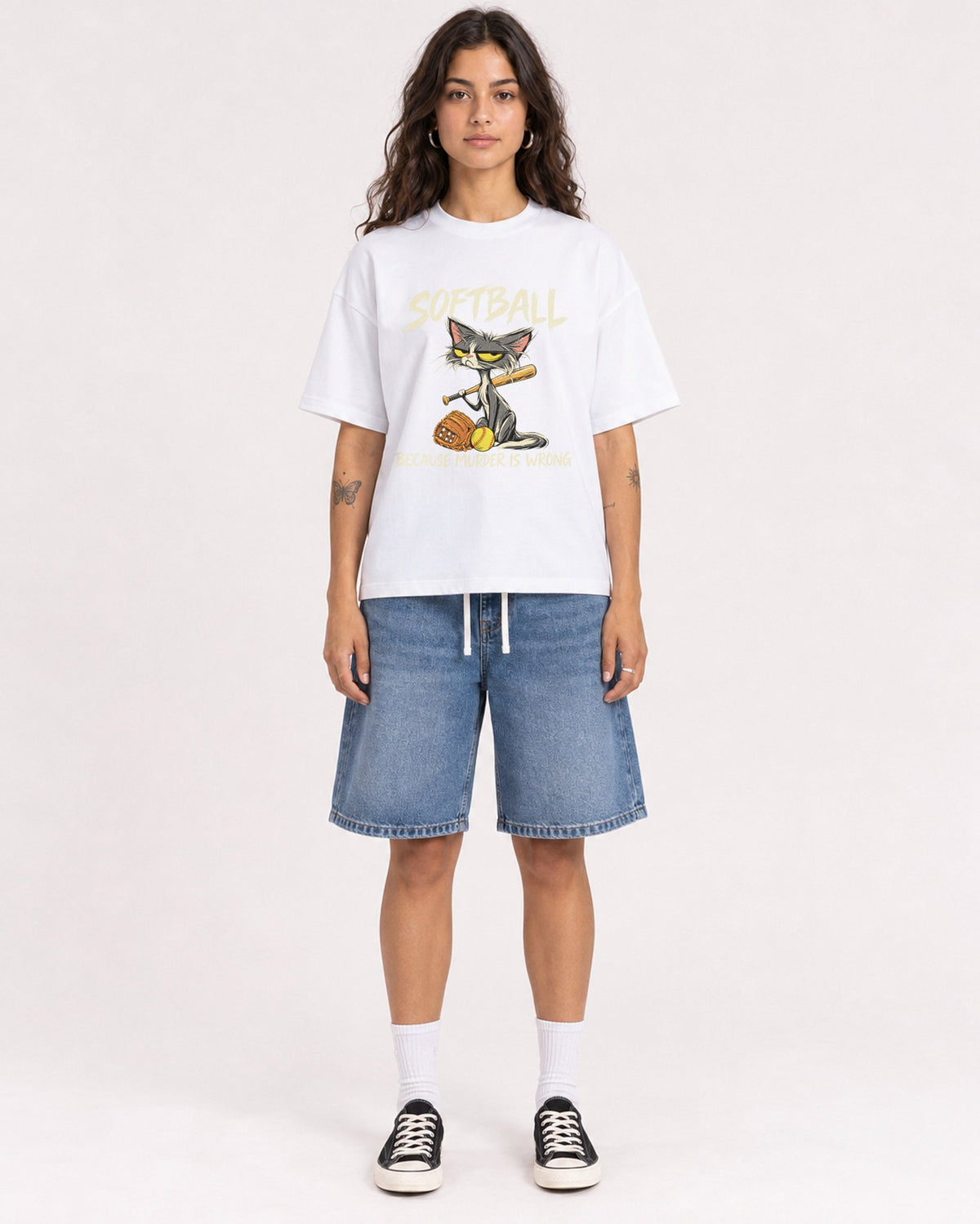 Mockup Boxy Heavyweight Tee White female full-body 06