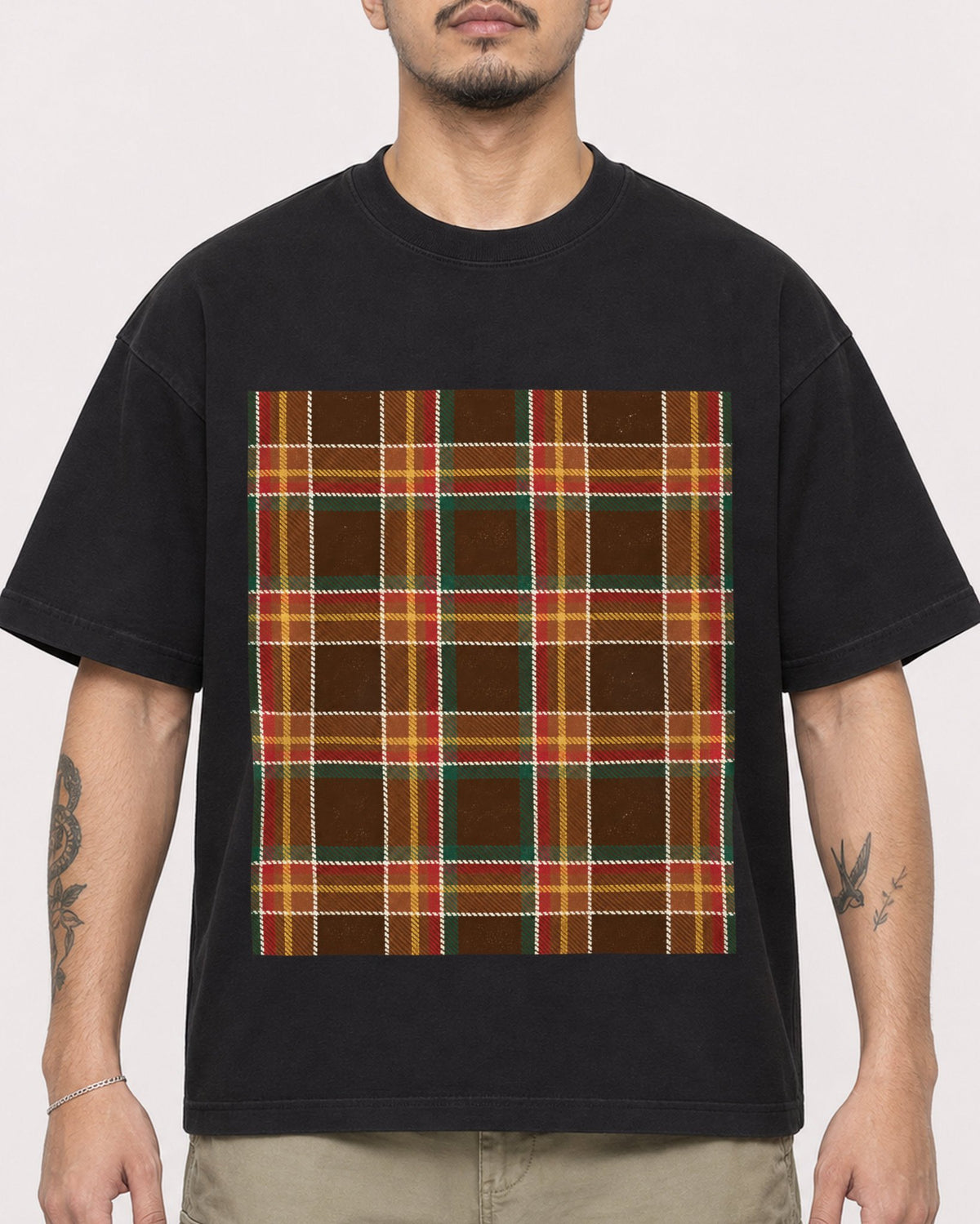 Mockup Boxy Heavyweight Tee Black male close-up 12