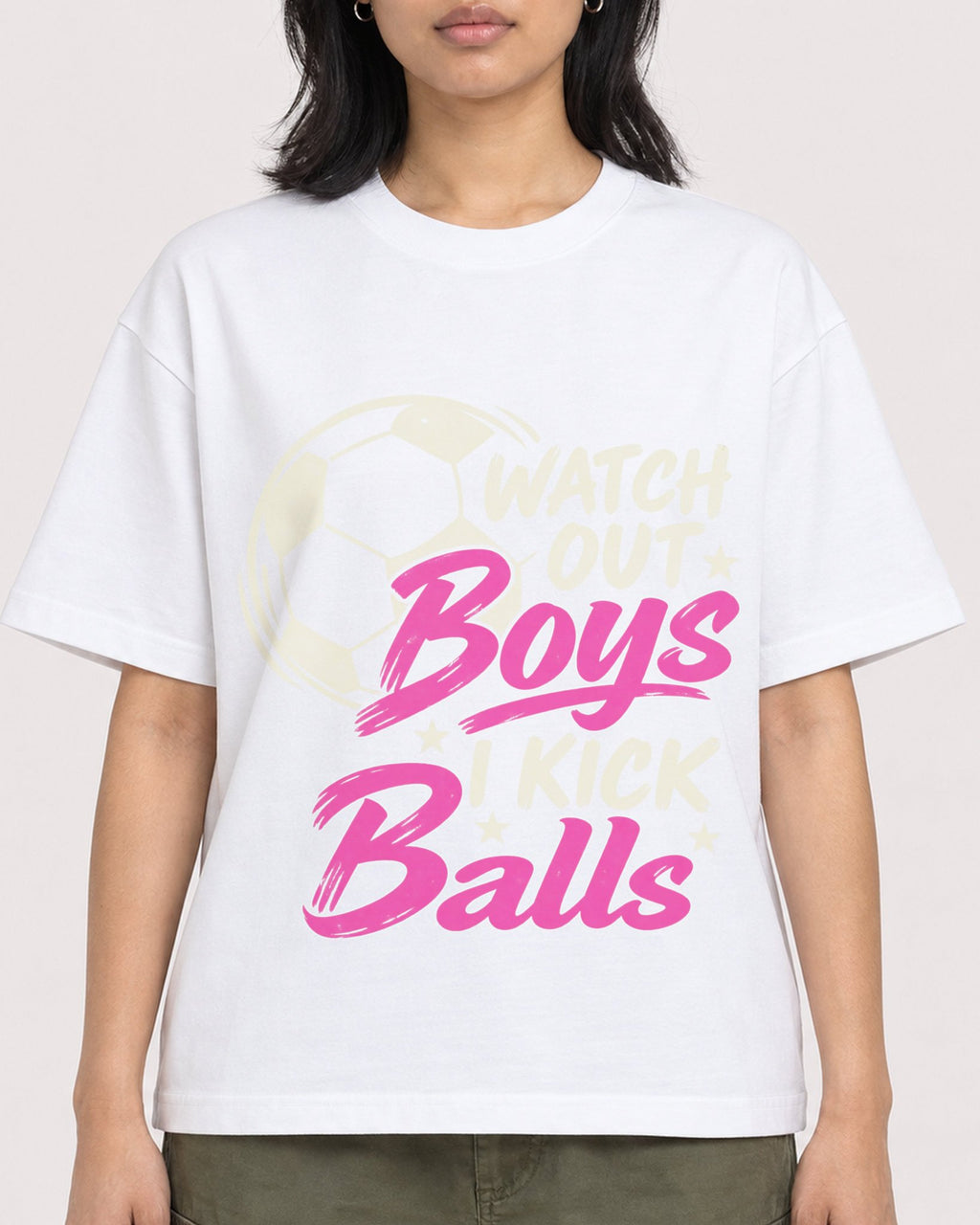 Mockup Boxy Heavyweight Tee White female close-up 22