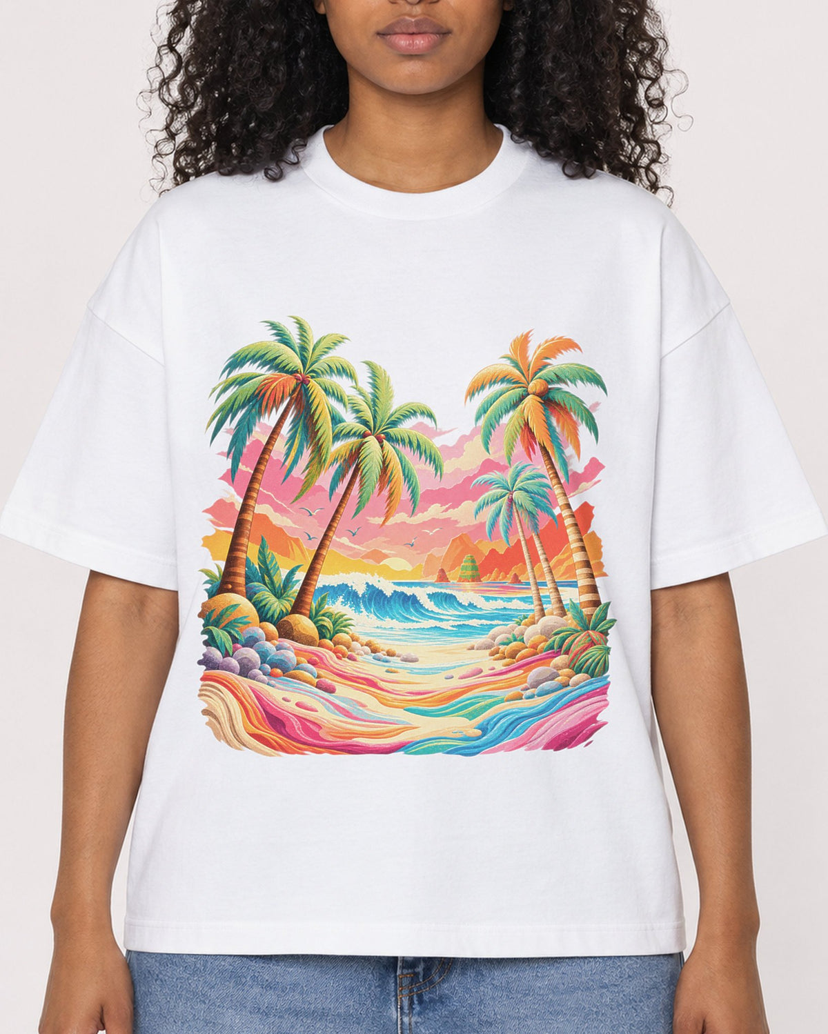 Mockup Boxy Heavyweight Tee White female close-up 05