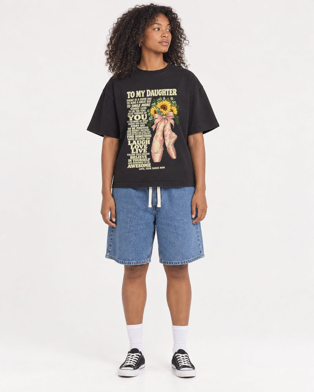 Mockup Boxy Heavyweight Tee Black female full-body 05