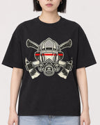 Mockup Boxy Heavyweight Tee Black female close-up 11