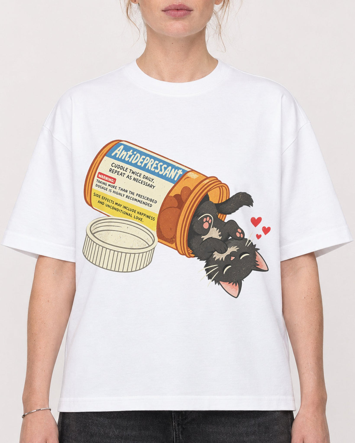 Mockup Boxy Heavyweight Tee White female close-up 28