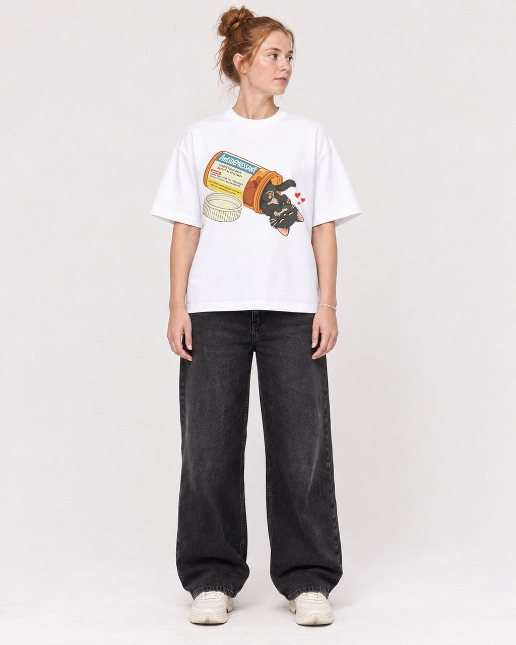 Mockup Boxy Heavyweight Tee White female full-body 28