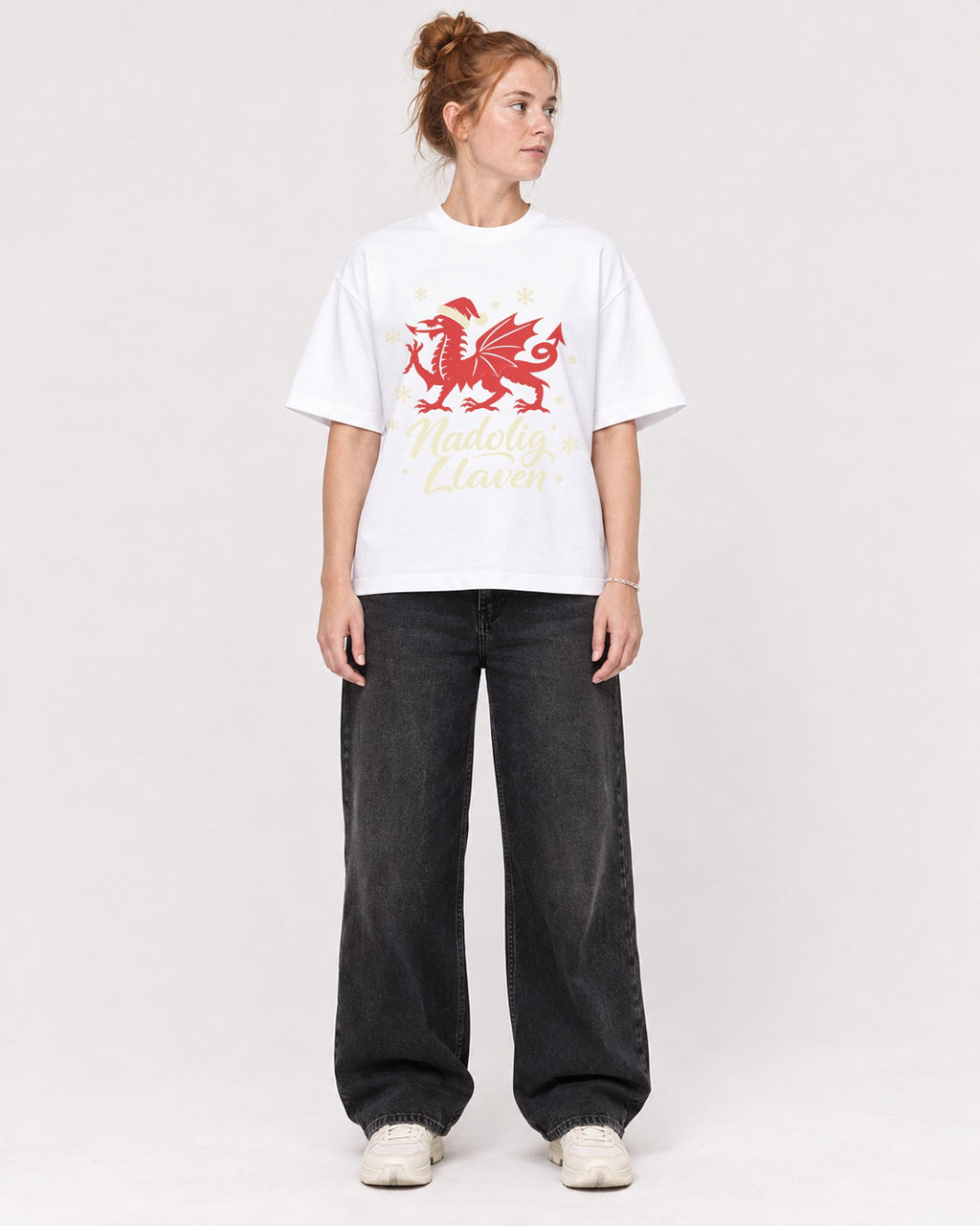 Mockup Boxy Heavyweight Tee White female full-body 28