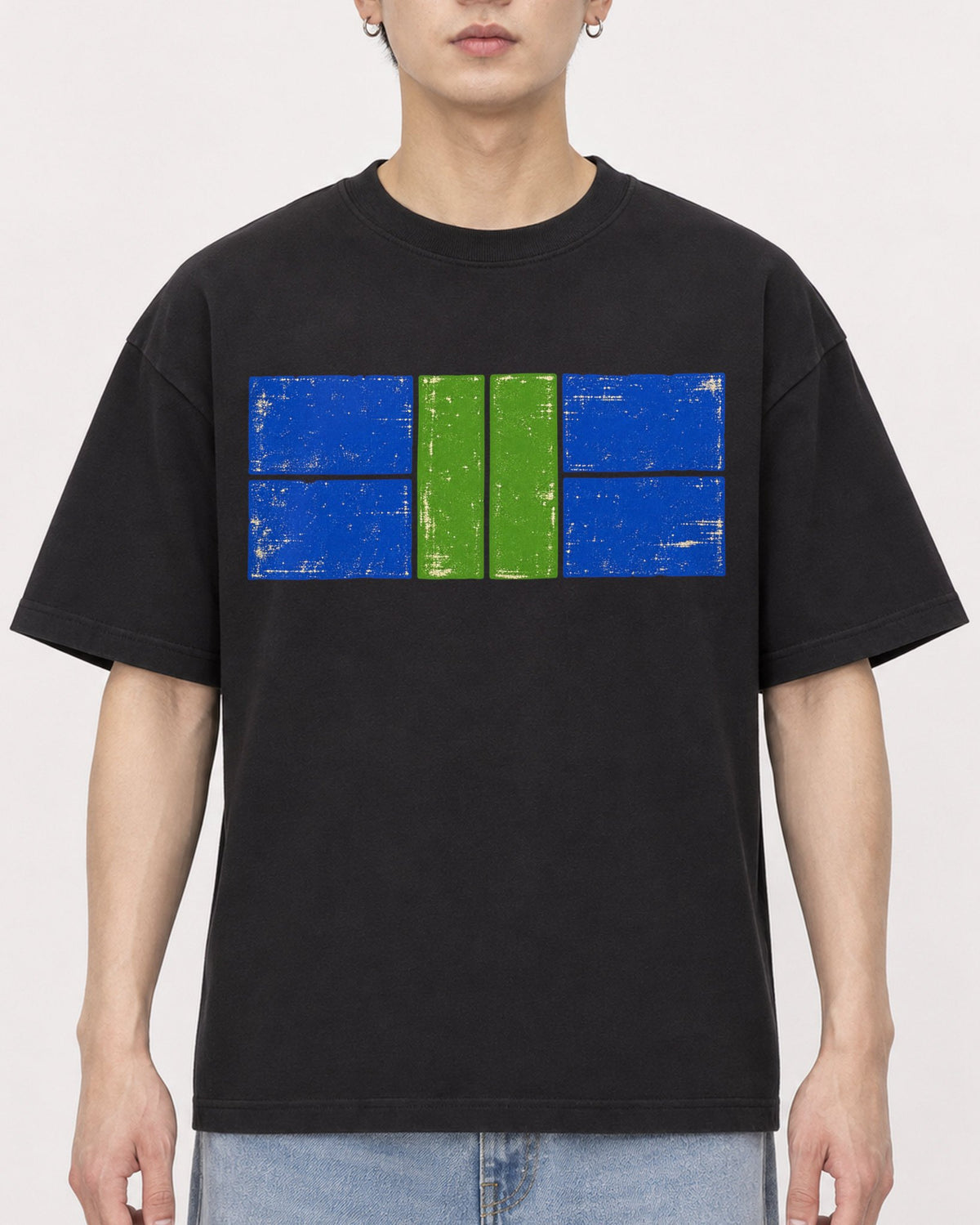 Mockup Boxy Heavyweight Tee Black male close-up 01