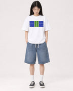 Mockup Boxy Heavyweight Tee White female full-body 01