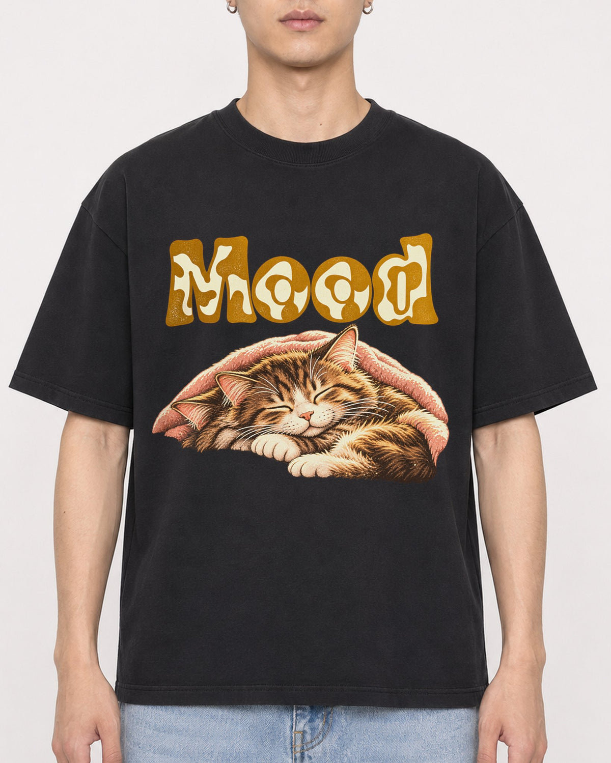 Mockup Boxy Heavyweight Tee Black male close-up 21