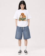Mockup Boxy Heavyweight Tee White female full-body 01
