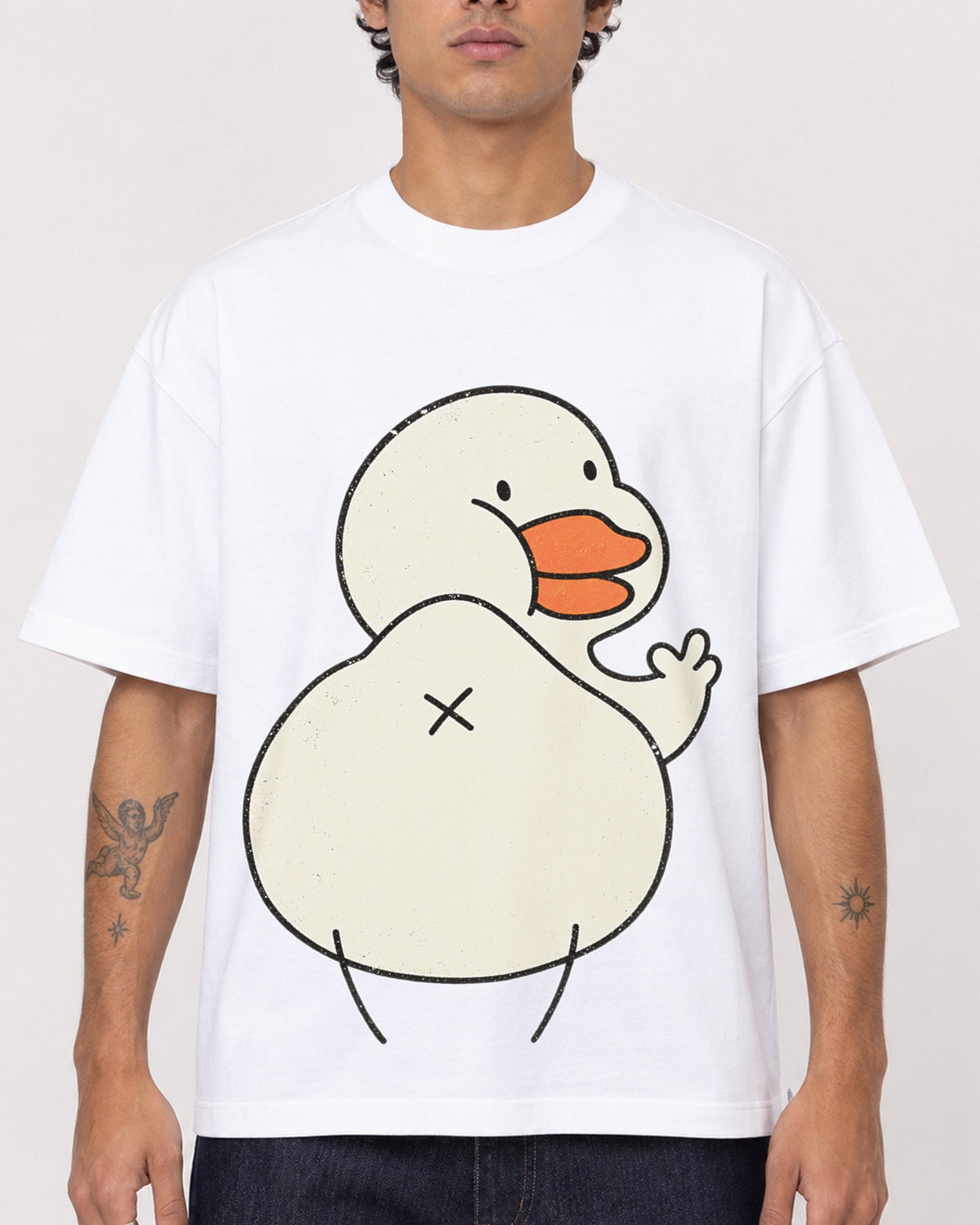 Mockup Boxy Heavyweight Tee White male close-up 06