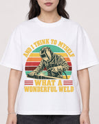 Mockup Boxy Heavyweight Tee White female close-up 03