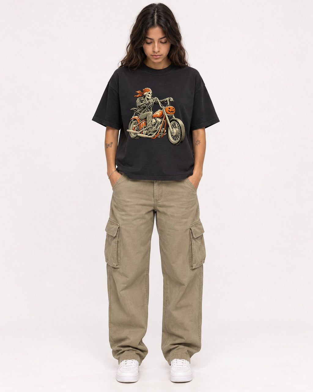 Mockup Boxy Heavyweight Tee Black female full-body 06