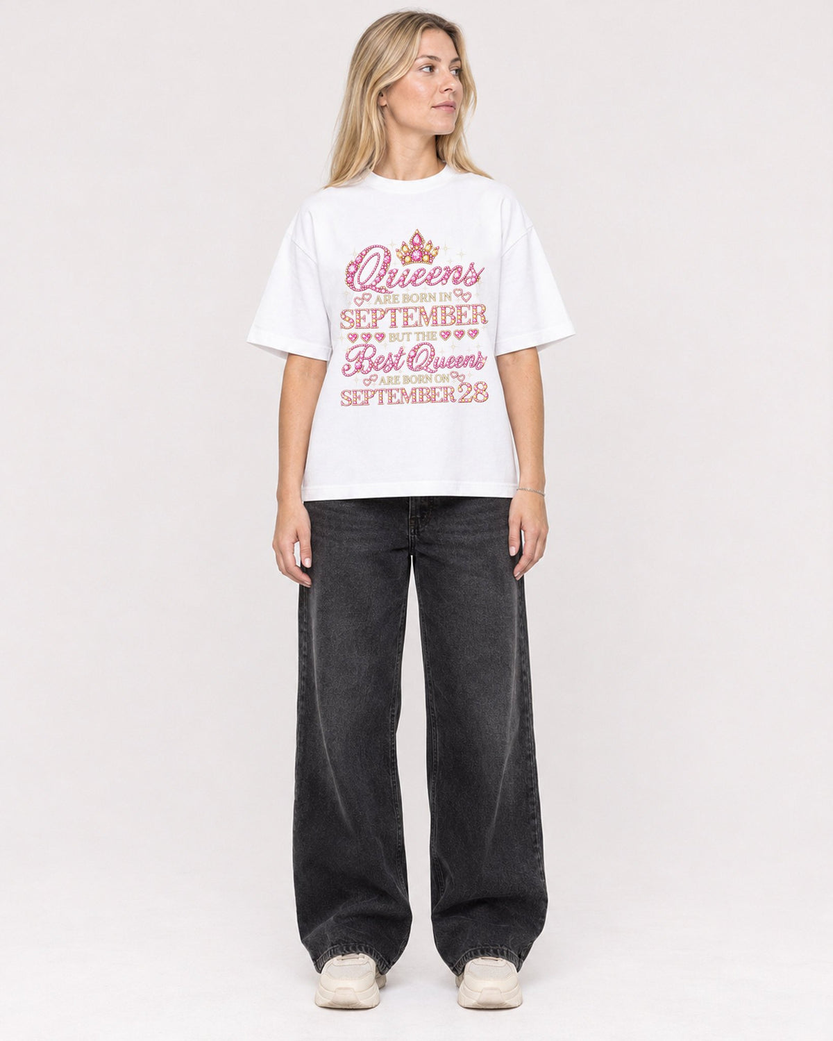 Mockup Boxy Heavyweight Tee White female full-body 08