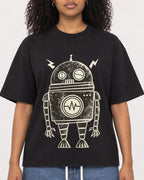 Mockup Boxy Heavyweight Tee Black female close-up 05