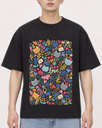 Mockup Boxy Heavyweight Tee Black male close-up 01