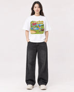 Mockup Boxy Heavyweight Tee White female full-body 03