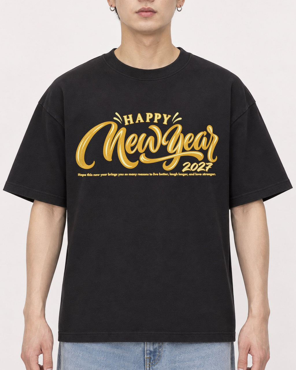 Mockup Boxy Heavyweight Tee Black male close-up 01