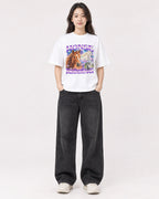 Mockup Boxy Heavyweight Tee White female full-body 03