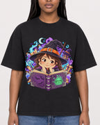 Mockup Boxy Heavyweight Tee Black female close-up 04