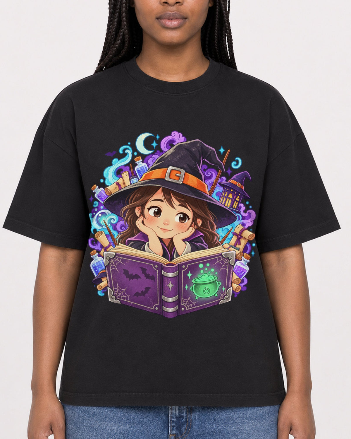 Mockup Boxy Heavyweight Tee Black female close-up 04