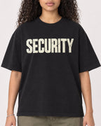 Mockup Boxy Heavyweight Tee Black female close-up 10