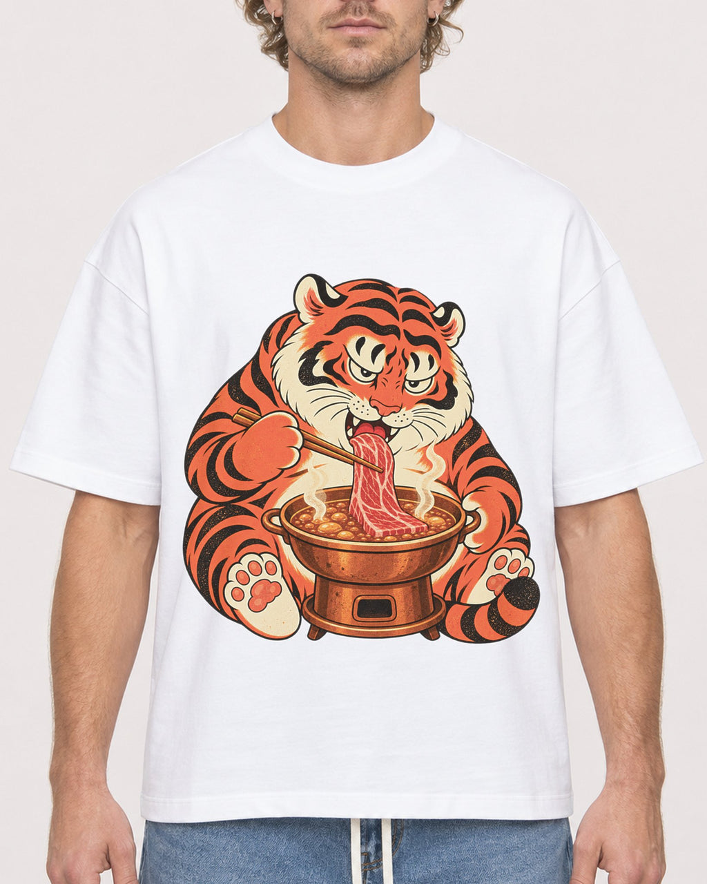 Mockup Boxy Heavyweight Tee White male close-up 28