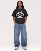 Mockup Boxy Heavyweight Tee Black female full-body 04