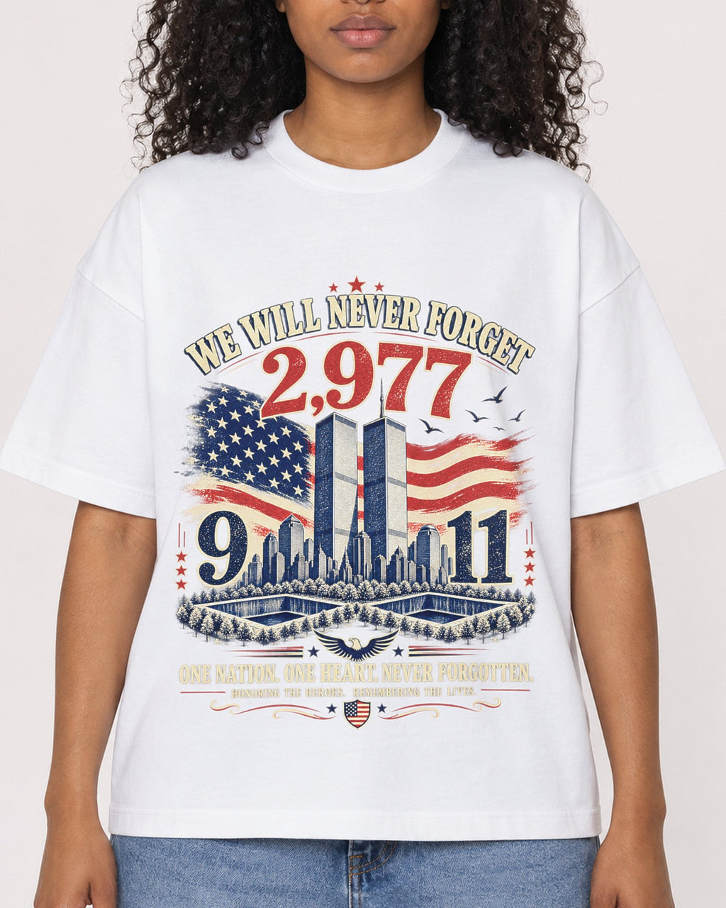 Mockup Boxy Heavyweight Tee White female close-up 05