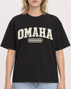 Mockup Boxy Heavyweight Tee Black female close-up 19