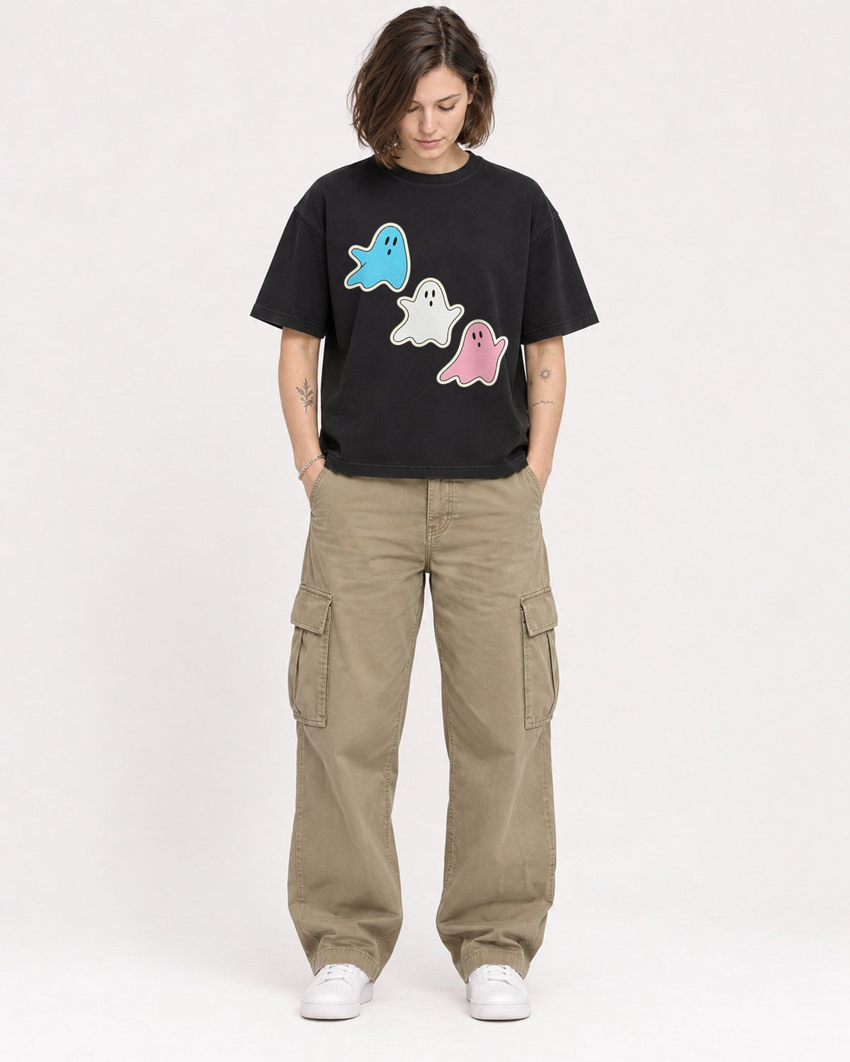 Mockup Boxy Heavyweight Tee Black female full-body 18