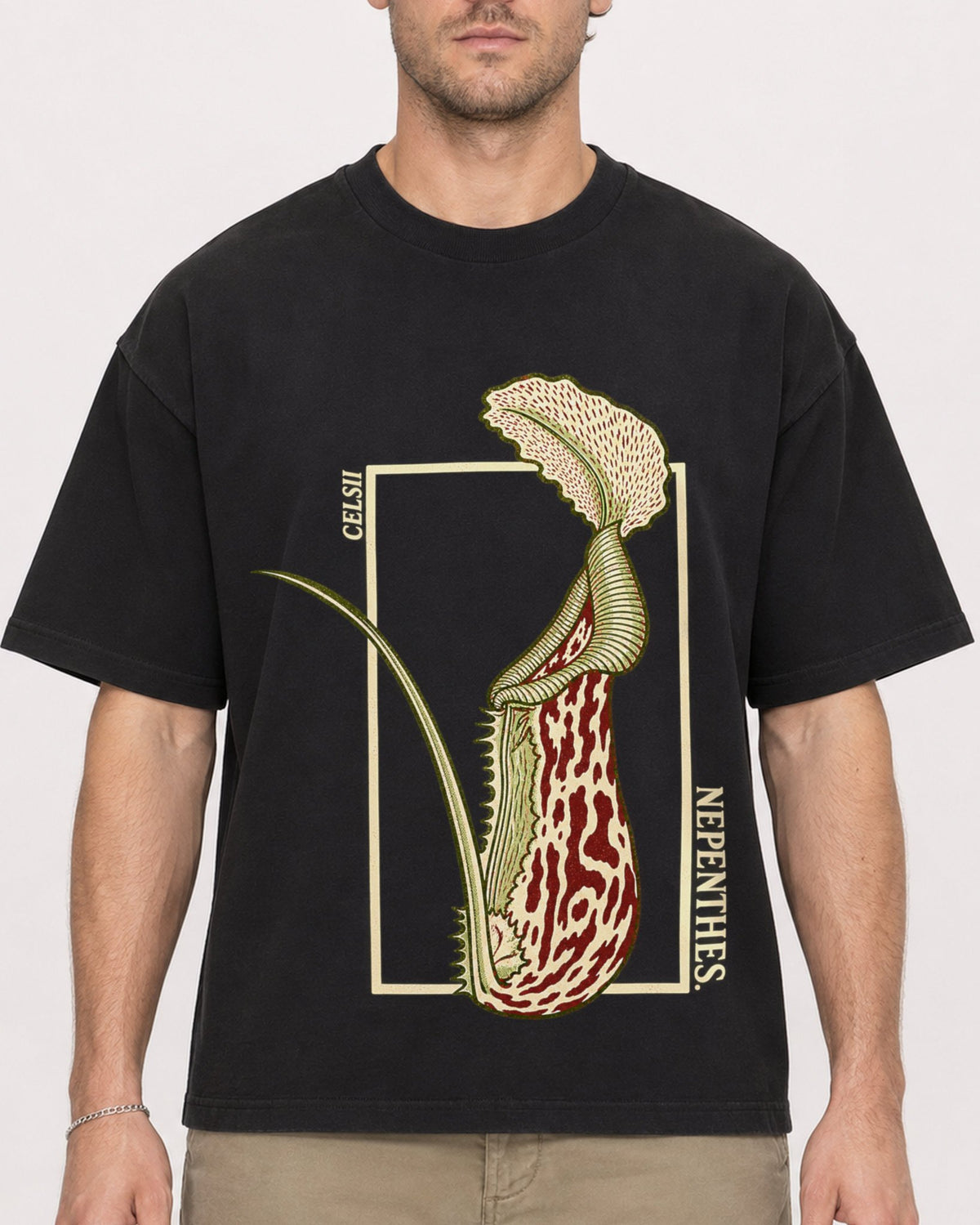 Mockup Boxy Heavyweight Tee Black male close-up 08