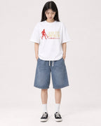 Mockup Boxy Heavyweight Tee White female full-body 01