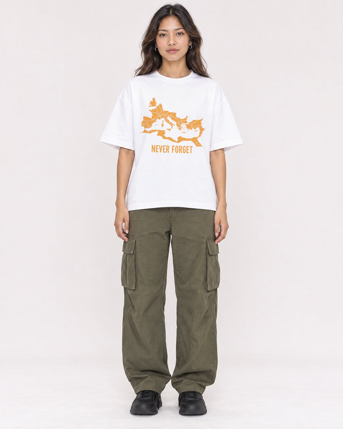 Mockup Boxy Heavyweight Tee White female full-body 02