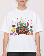 Mockup Boxy Heavyweight Tee White female close-up 28