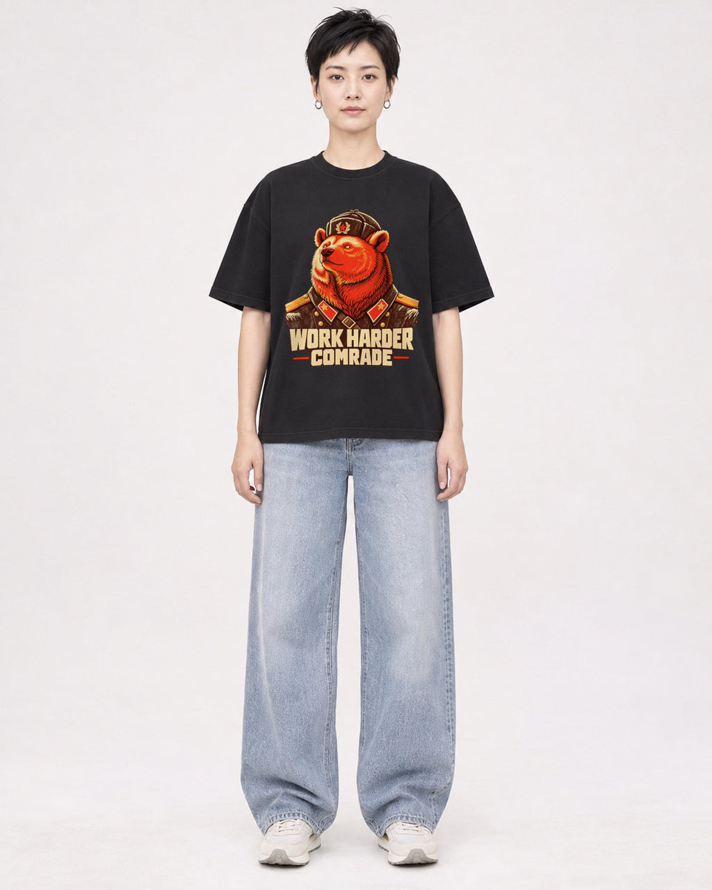 Mockup Boxy Heavyweight Tee Black female full-body 23