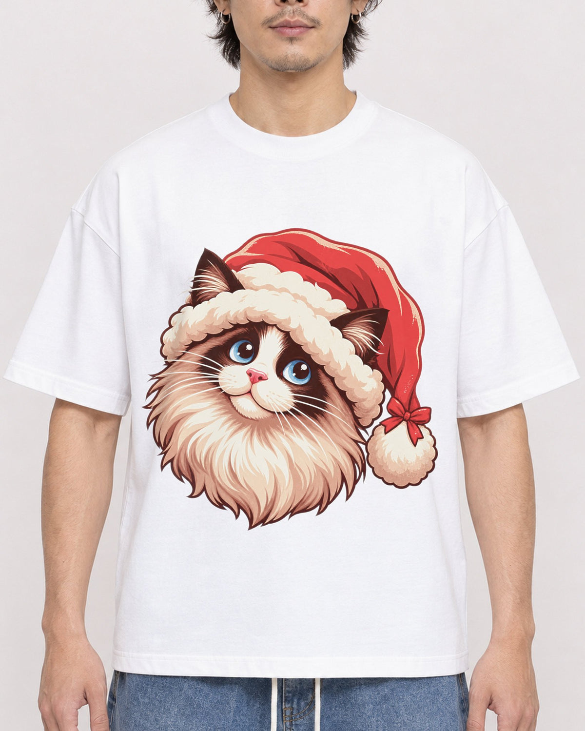 Mockup Boxy Heavyweight Tee White male close-up 03