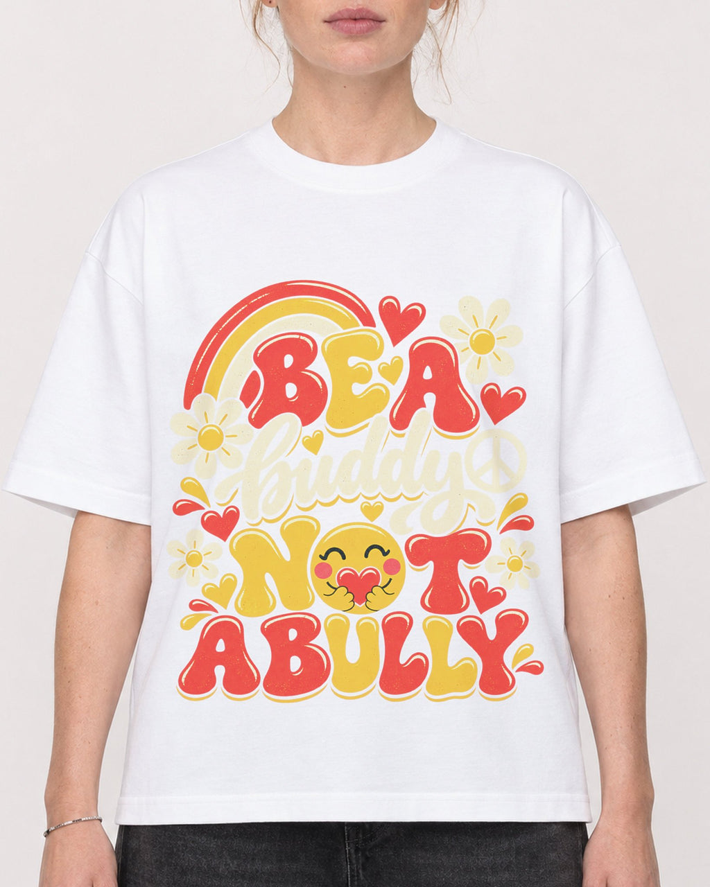 Mockup Boxy Heavyweight Tee White female close-up 28