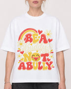 Mockup Boxy Heavyweight Tee White female close-up 28