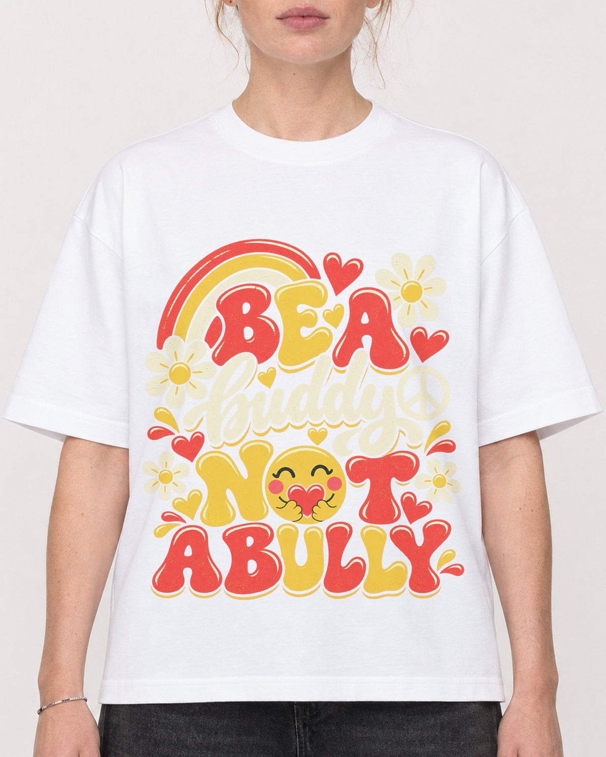 Mockup Boxy Heavyweight Tee White female close-up 28
