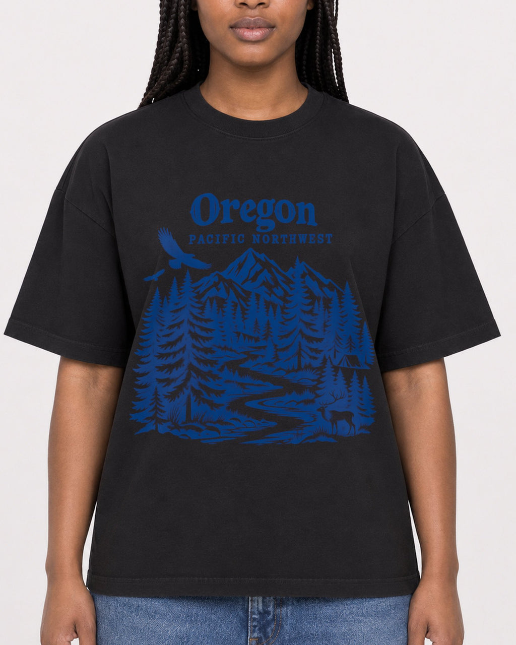 Mockup Boxy Heavyweight Tee Black female close-up 04
