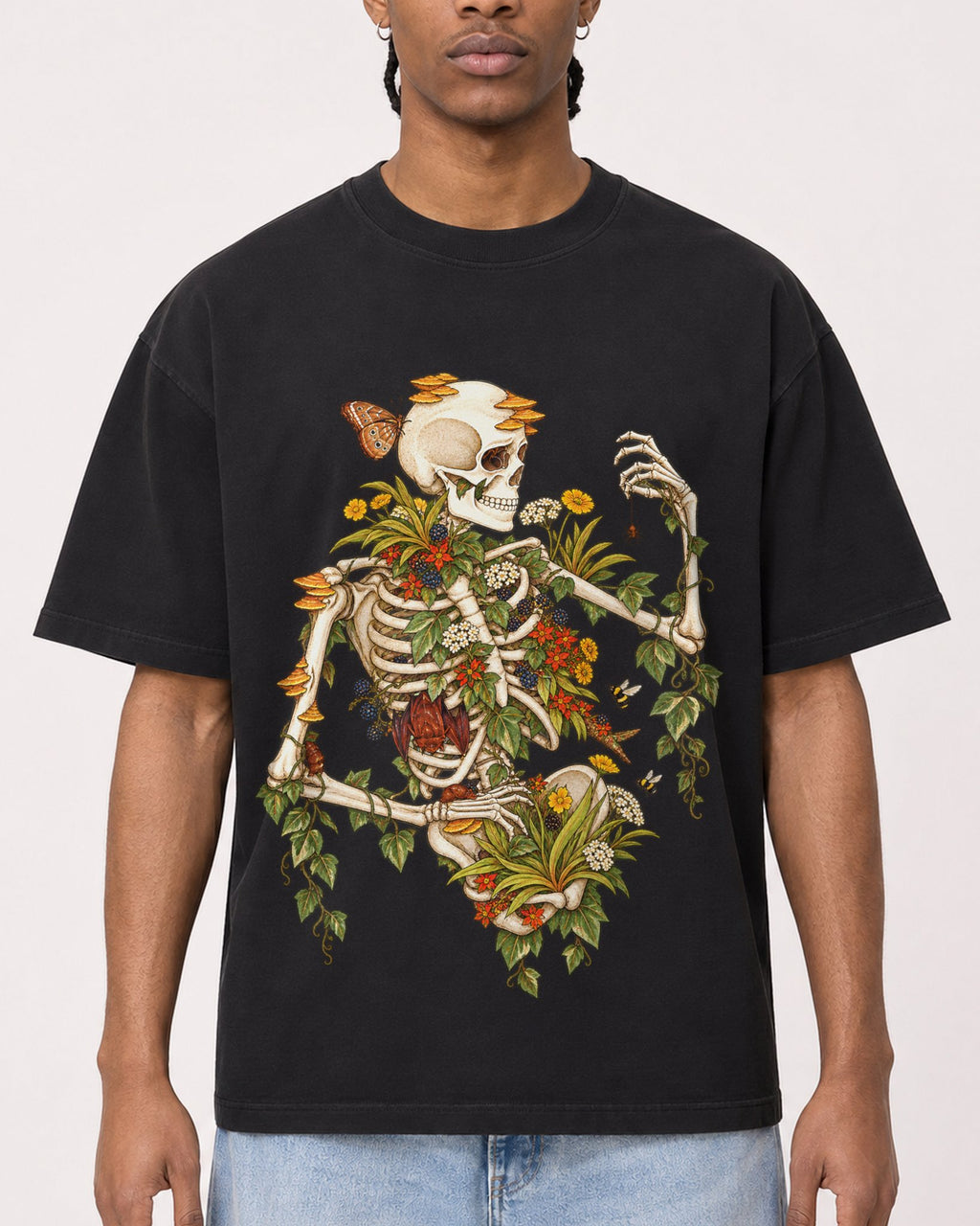 Mockup Boxy Heavyweight Tee Black male close-up 25