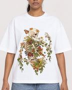 Mockup Boxy Heavyweight Tee White female close-up 25