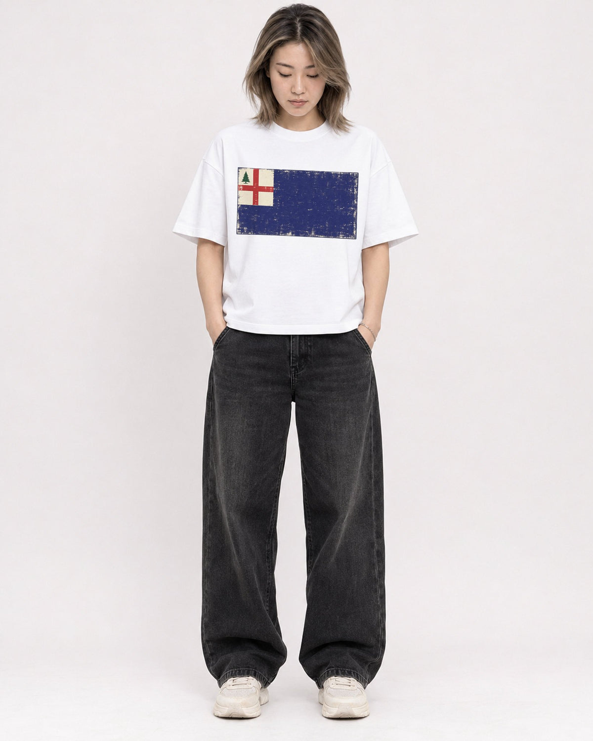 Mockup Boxy Heavyweight Tee White female full-body 33