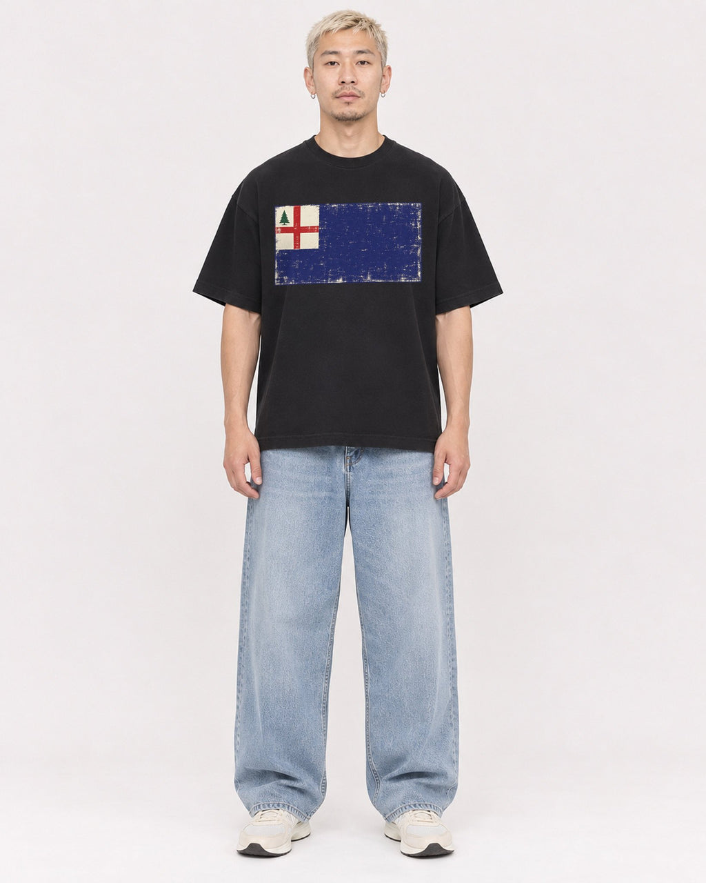 Mockup Boxy Heavyweight Tee Black male full-body 33